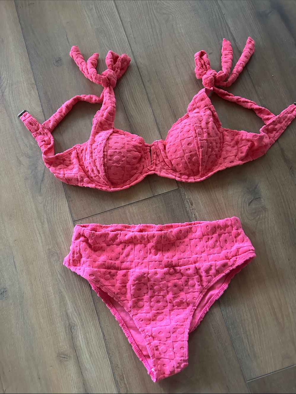 SHEIN Pink Textured Floral Two-Piece Bikini Set